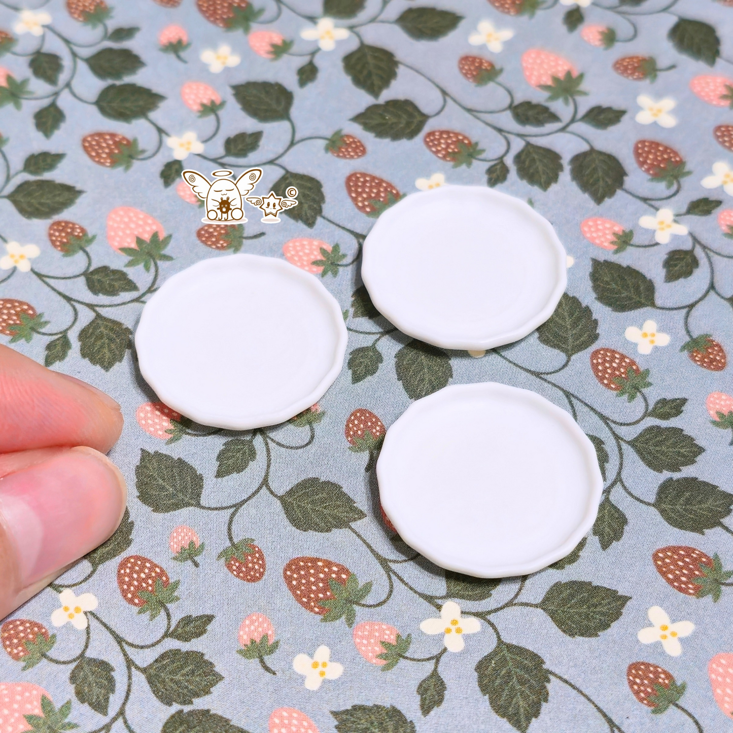 Mini Scallop Edge Plates, Set of 3 plates
