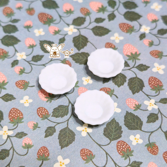 Mini Scallop Edge Bowls, Set of 3 Bowls